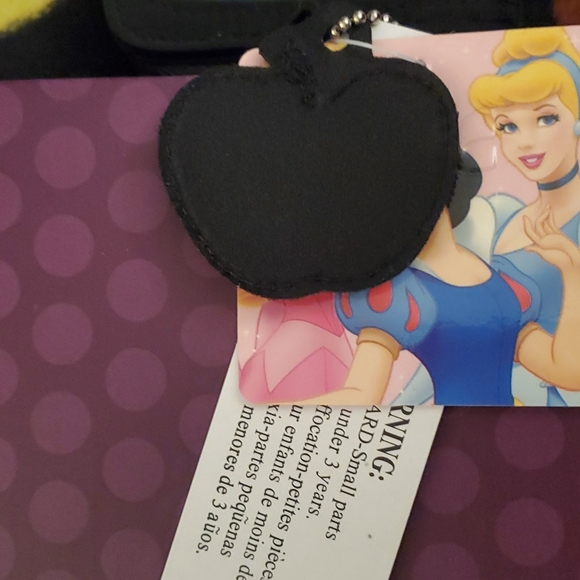 Disney Princess Snow White and the Seven Dwarfs Small Zipper Wallet - Picture 2 of 6